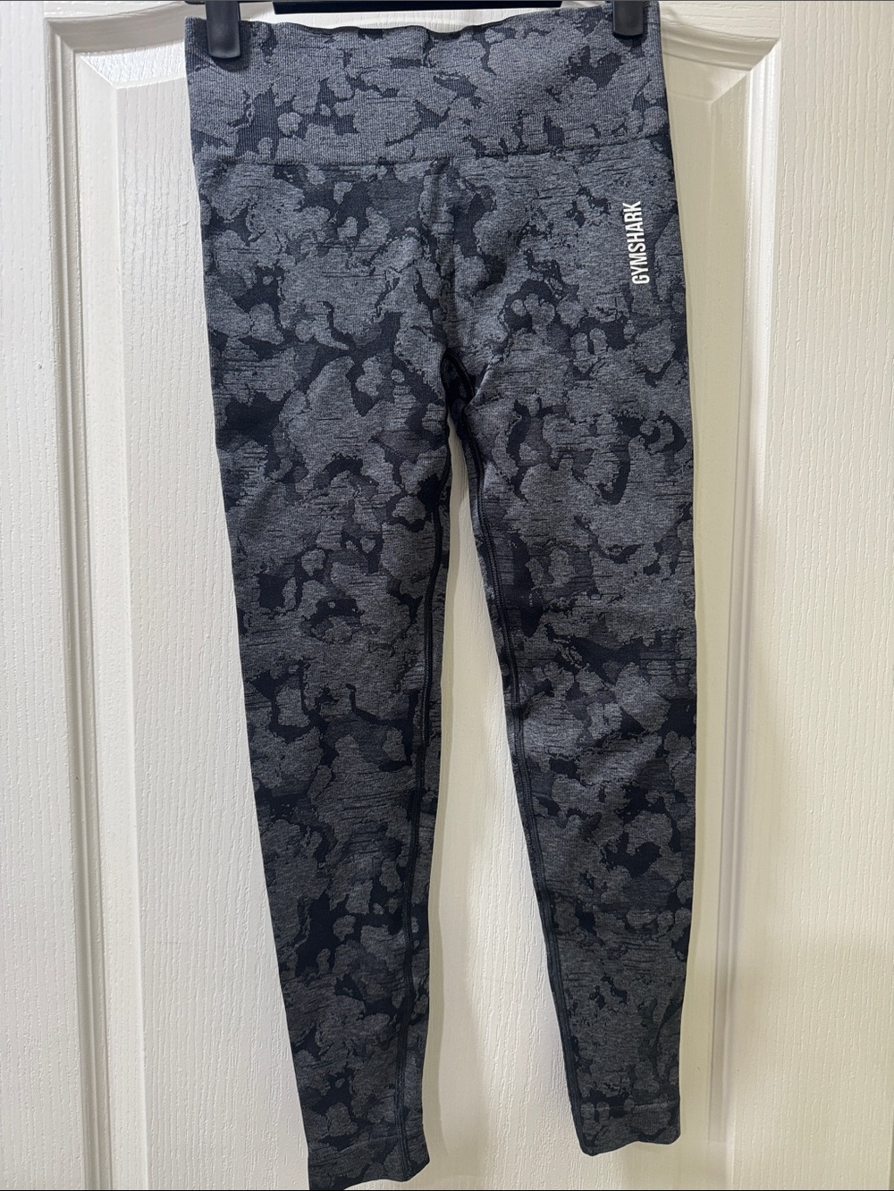 Gymshark- Camo- Seamless Leggings- S